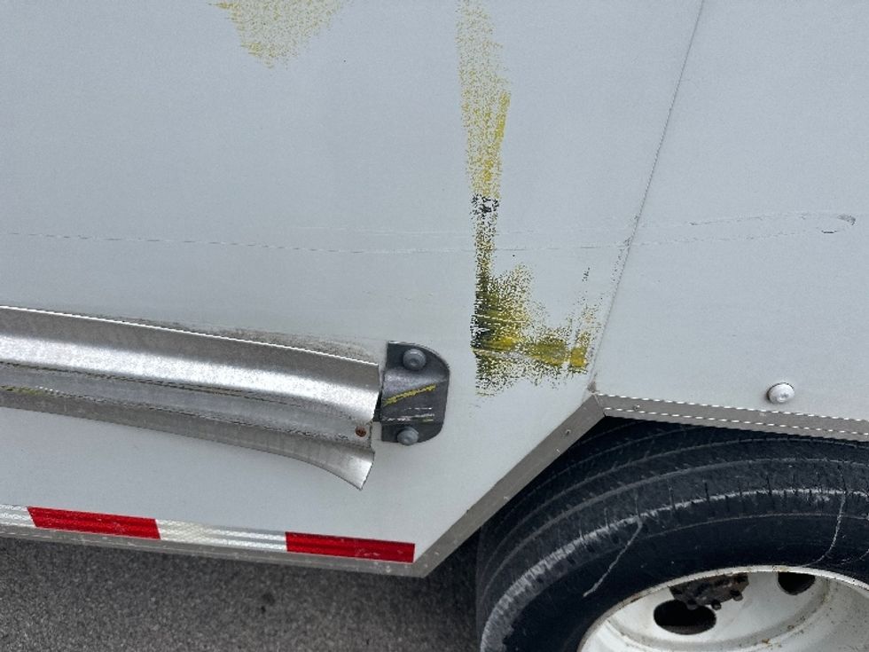 Light Duty Box Truck-Light and Medium Duty Trucks-Ford-2023-E350-Huntington-WV-117,376\n\t\tmiles-$ 28,500 - Image 27