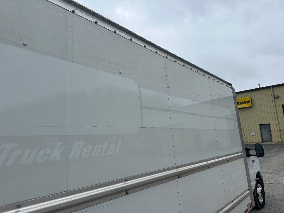Light Duty Box Truck-Light and Medium Duty Trucks-Ford-2023-E350-Huntington-WV-117,376\n\t\tmiles-$ 28,500 - Image 29