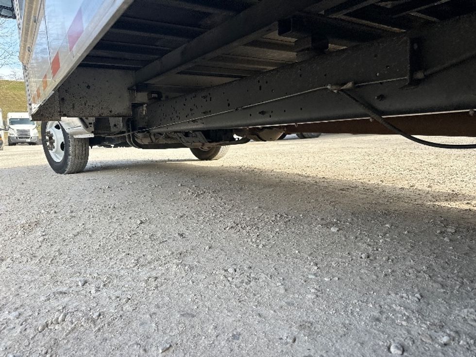 Light Duty Box Truck-Light and Medium Duty Trucks-Ford-2023-E350-Huntington-WV-117,376\n\t\tmiles-$ 28,500 - Image 5