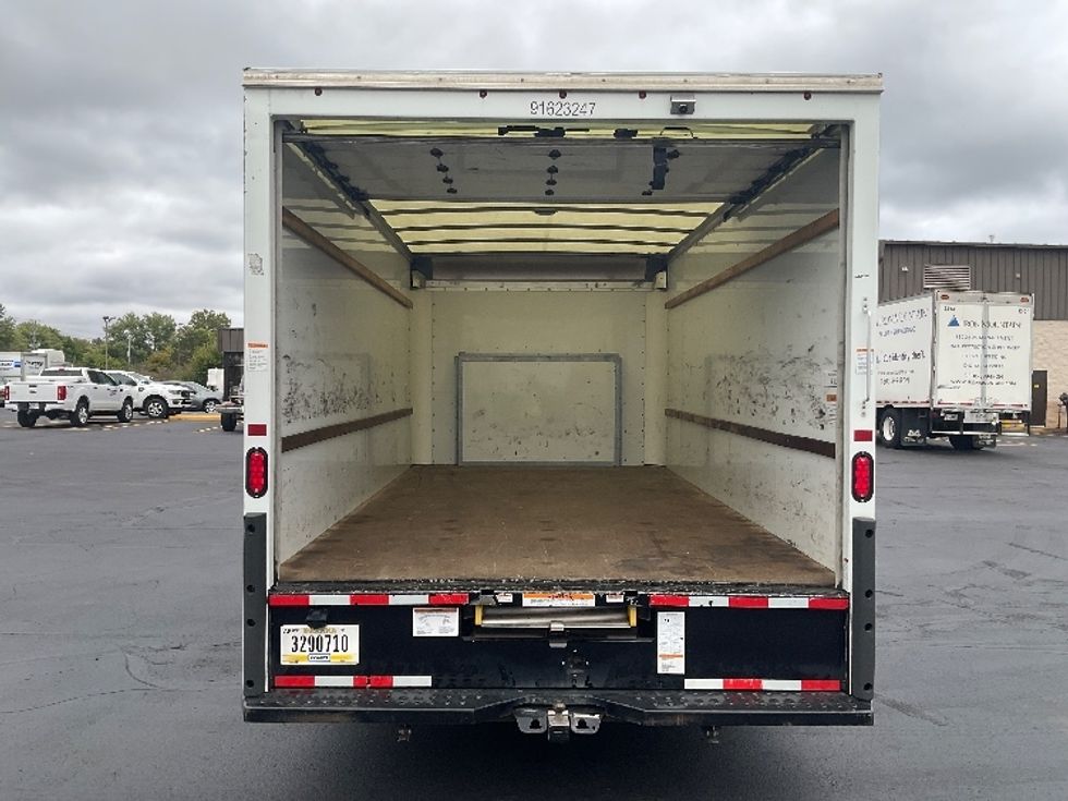 Light Duty Box Truck-Light and Medium Duty Trucks-Ford-2023-E350-Indianapolis-IN-104,878\n\t\tmiles-$ 30,000 - Image 8