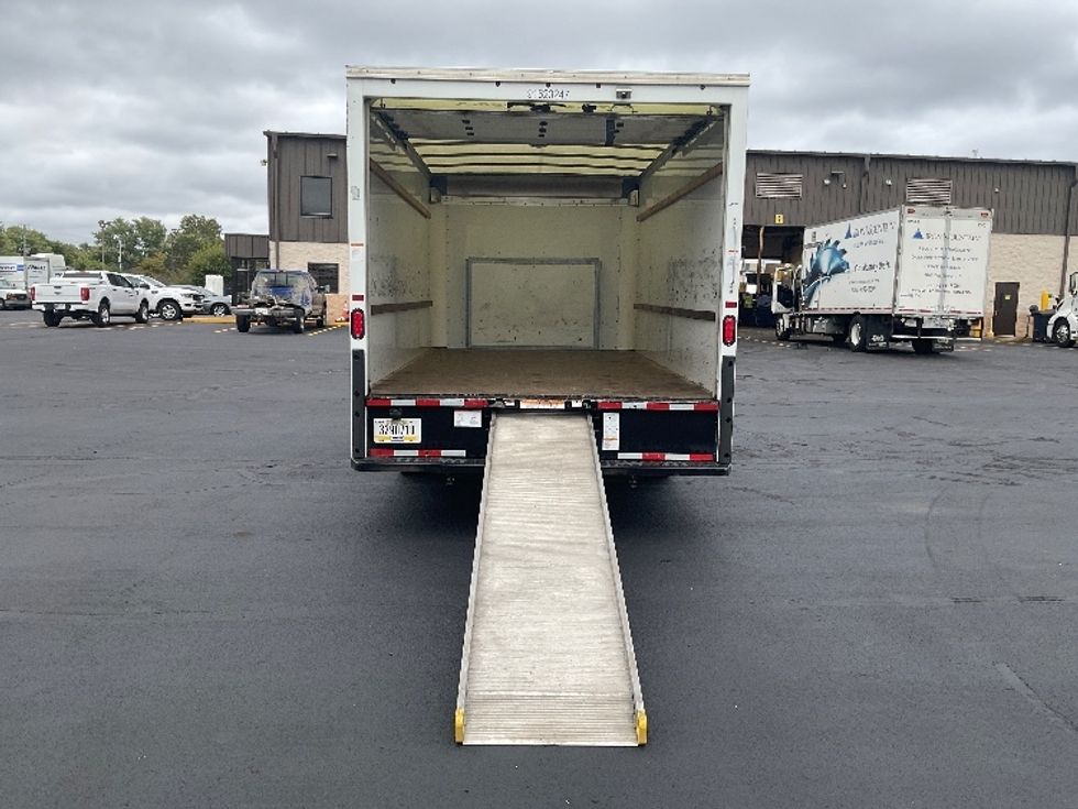 Light Duty Box Truck-Light and Medium Duty Trucks-Ford-2023-E350-Indianapolis-IN-104,878\n\t\tmiles-$ 30,000 - Image 9