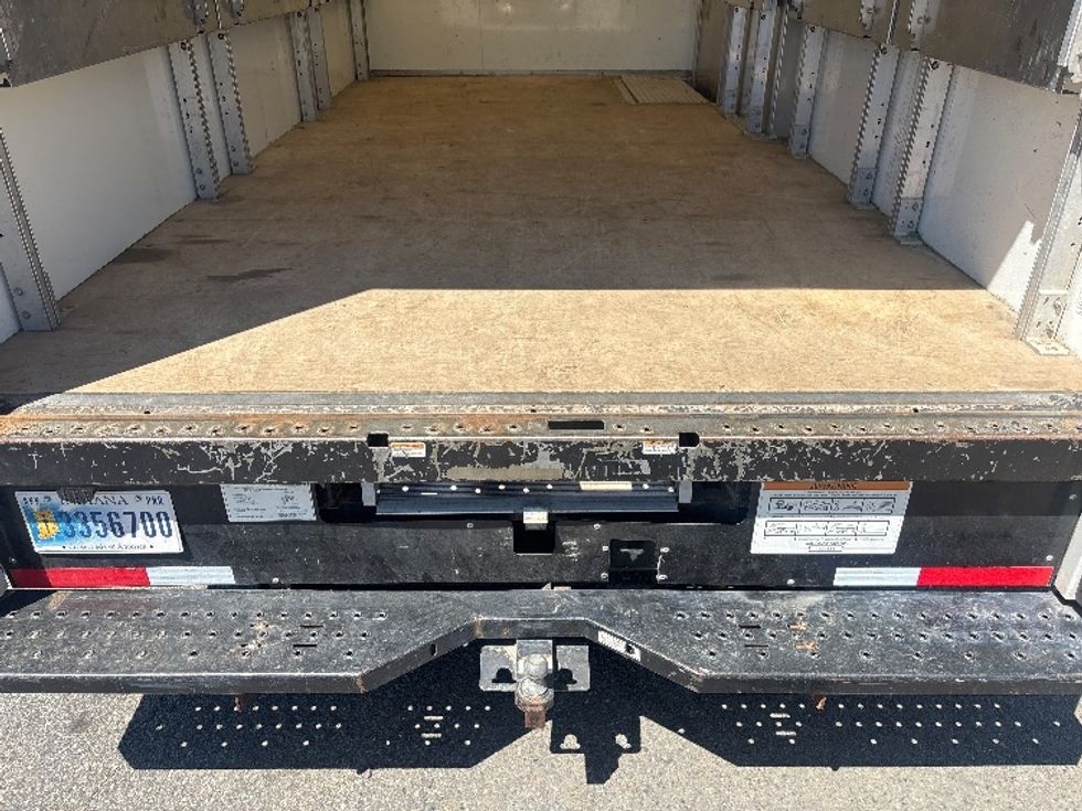 Light Duty Box Truck-Light and Medium Duty Trucks-Ford-2023-E350-Jamaica-NY-18,662\n\t\tmiles-$ 45,250 - Image 10