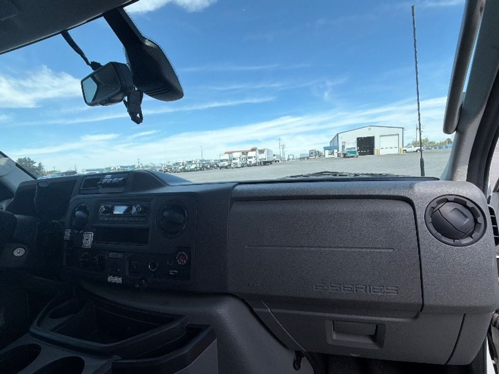 Light Duty Box Truck-Light and Medium Duty Trucks-Ford-2023-E350-Jerome-ID-82,218\n\t\tmiles-$ 36,250 - Image 20