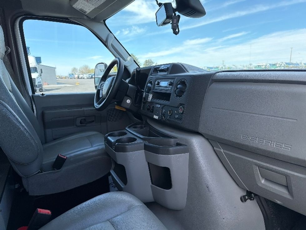 Light Duty Box Truck-Light and Medium Duty Trucks-Ford-2023-E350-Jerome-ID-82,218\n\t\tmiles-$ 36,250 - Image 21
