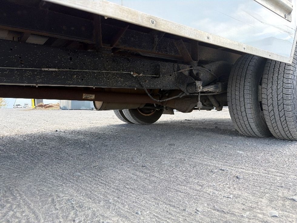 Light Duty Box Truck-Light and Medium Duty Trucks-Ford-2023-E350-Jerome-ID-82,218\n\t\tmiles-$ 36,250 - Image 5