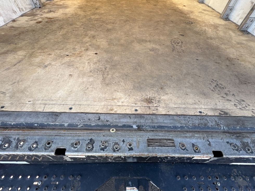 Light Duty Box Truck-Light and Medium Duty Trucks-Ford-2023-E350-Kearny-NJ-35,807\n\t\tmiles-$ 43,250 - Image 10