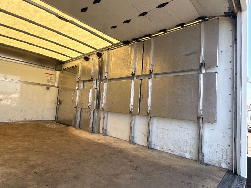 Light Duty Box Truck-Light and Medium Duty Trucks-Ford-2023-E350-Kearny-NJ-35,807\n\t\tmiles-$ 43,250 - Image 12