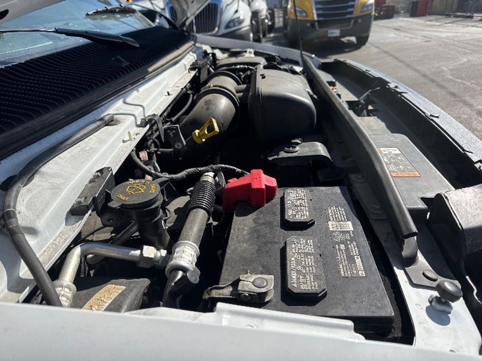 Light Duty Box Truck-Light and Medium Duty Trucks-Ford-2023-E350-Kearny-NJ-35,807\n\t\tmiles-$ 43,250 - Image 24