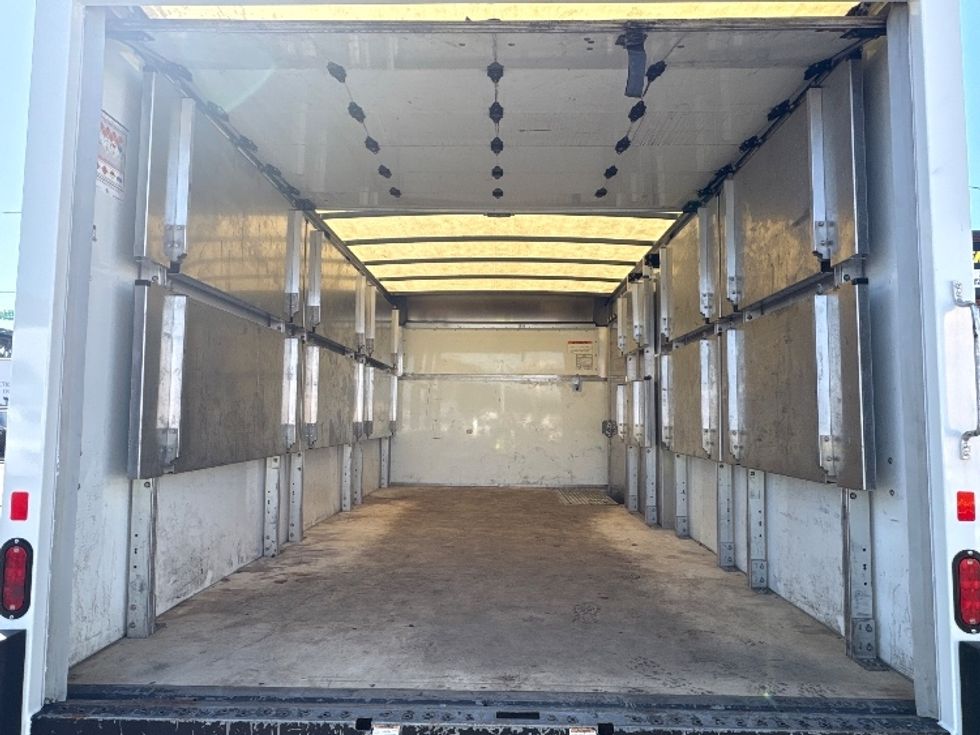 Light Duty Box Truck-Light and Medium Duty Trucks-Ford-2023-E350-Kearny-NJ-35,807\n\t\tmiles-$ 43,250 - Image 8