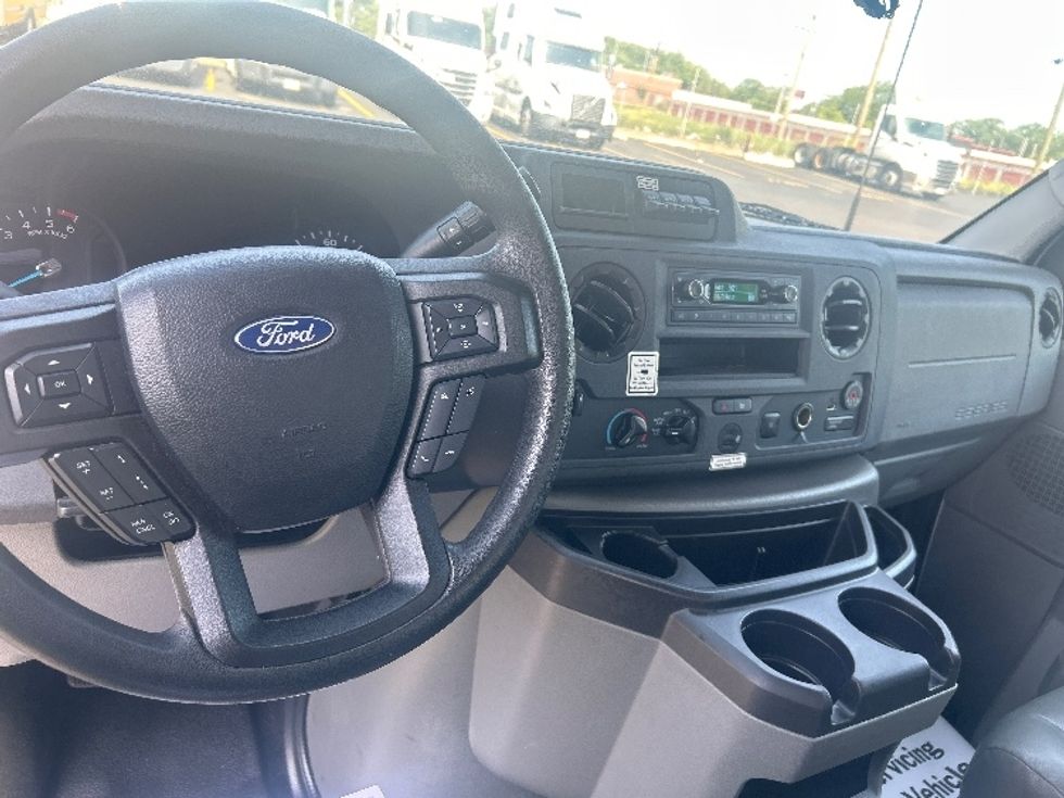 Light Duty Box Truck-Light and Medium Duty Trucks-Ford-2023-E350-La Porte-IN-103,576\n\t\tmiles-$ 30,750 - Image 16