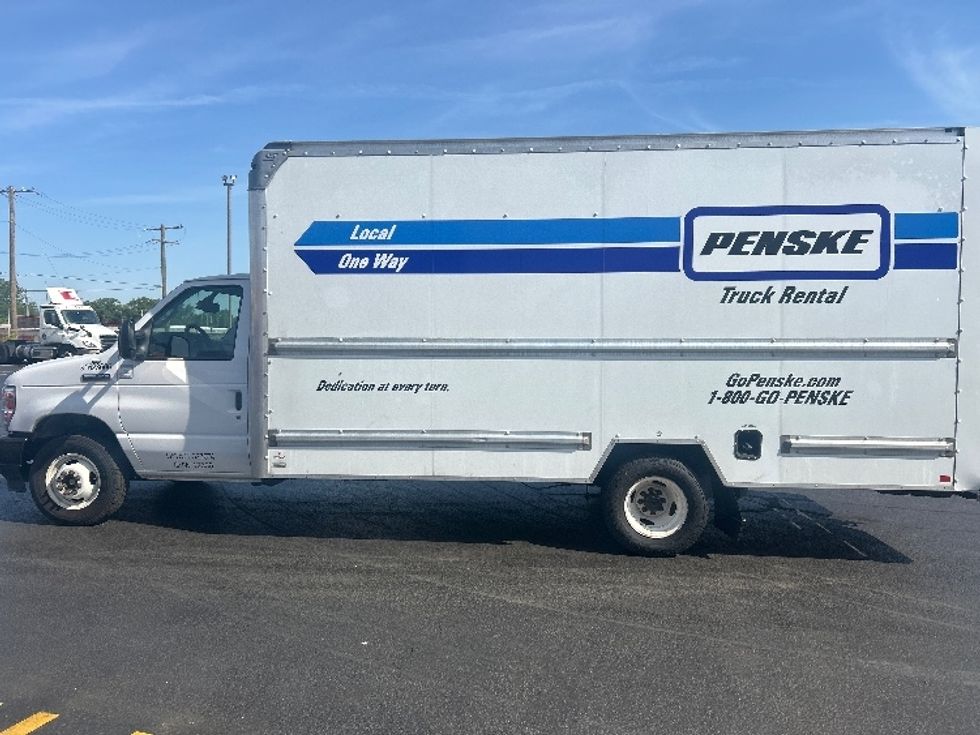 Light Duty Box Truck-Light and Medium Duty Trucks-Ford-2023-E350-La Porte-IN-103,576\n\t\tmiles-$ 30,750 - Image 4