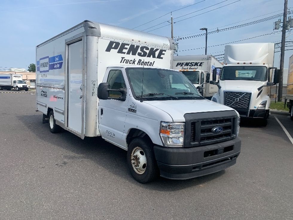 Light Duty Box Truck-Light and Medium Duty Trucks-Ford-2023-E350-Linden-NJ-40,536\n\t\tmiles-$ 42,000 - Image 1