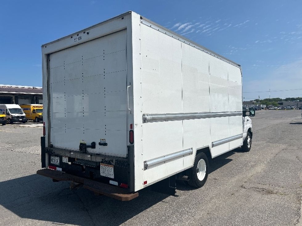 Light Duty Box Truck-Light and Medium Duty Trucks-Ford-2023-E350-Londonderry-NH-98,335\n\t\tmiles-$ 30,500 - Image 12