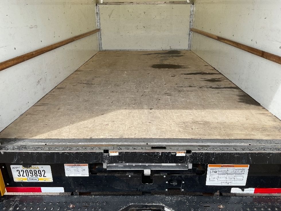 Light Duty Box Truck-Light and Medium Duty Trucks-Ford-2023-E350-Loveland-CO-83,247\n\t\tmiles-$ 30,500 - Image 10
