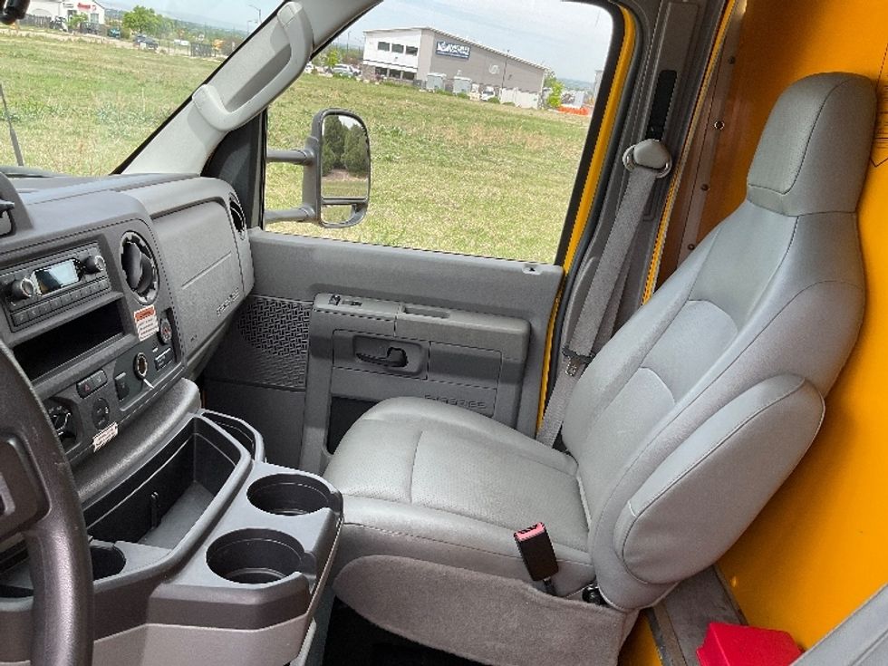 Light Duty Box Truck-Light and Medium Duty Trucks-Ford-2023-E350-Loveland-CO-83,247\n\t\tmiles-$ 30,500 - Image 19