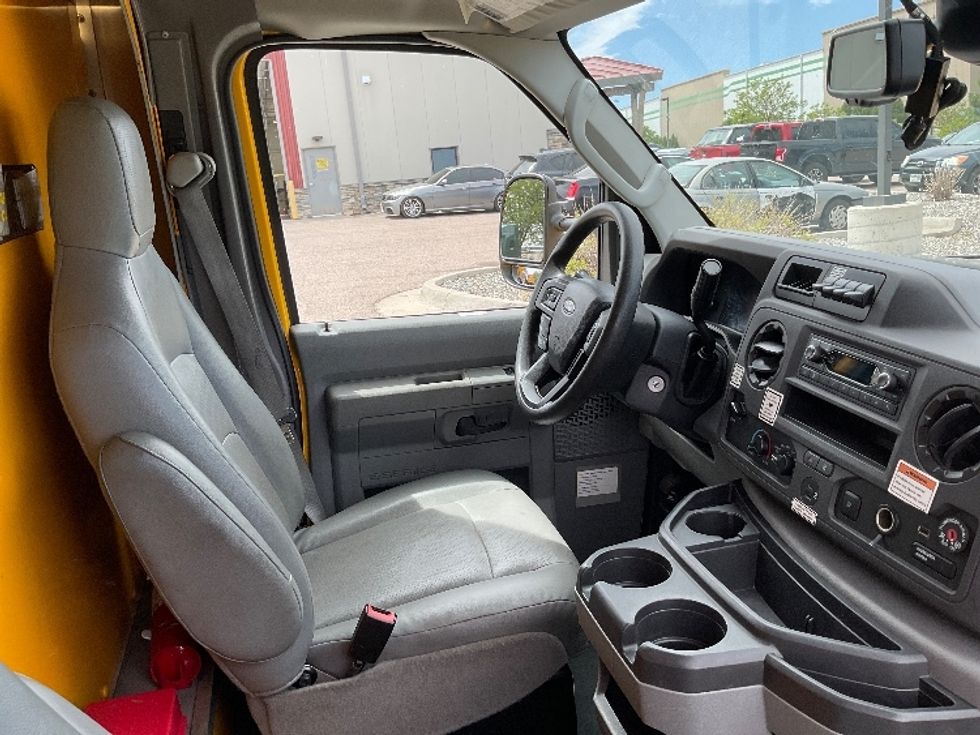 Light Duty Box Truck-Light and Medium Duty Trucks-Ford-2023-E350-Loveland-CO-83,247\n\t\tmiles-$ 30,500 - Image 23