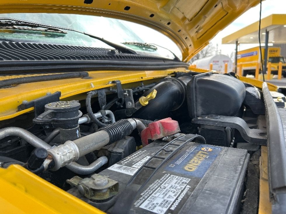 Light Duty Box Truck-Light and Medium Duty Trucks-Ford-2023-E350-Lowell-AR-84,609\n\t\tmiles-$ 15,000 - Image 21