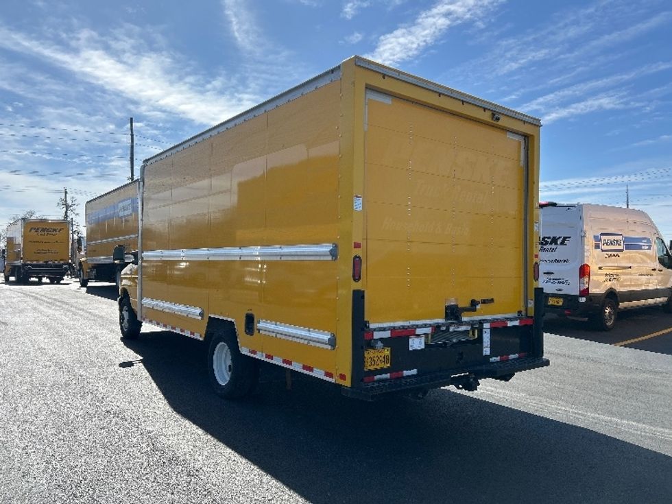 Light Duty Box Truck-Light and Medium Duty Trucks-Ford-2023-E350-Lowell-AR-84,609\n\t\tmiles-$ 15,000 - Image 6