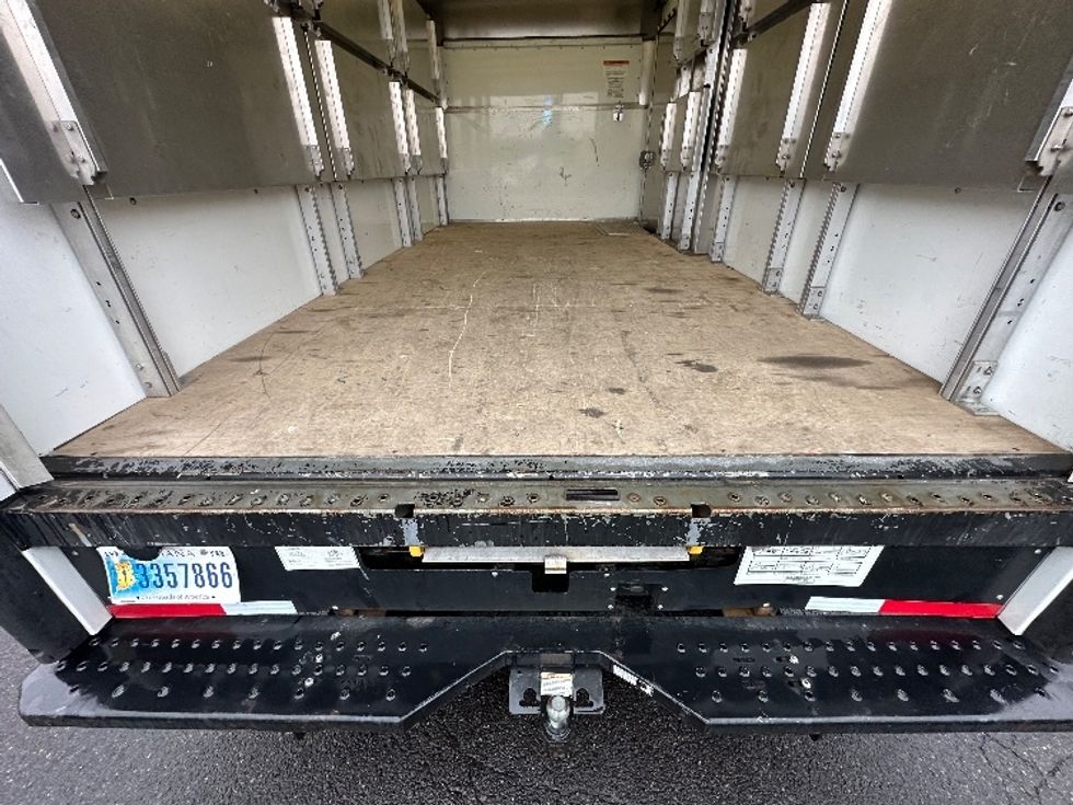 Light Duty Box Truck-Light and Medium Duty Trucks-Ford-2023-E350-North Bergen-NJ-18,365\n\t\tmiles-$ 45,250 - Image 10