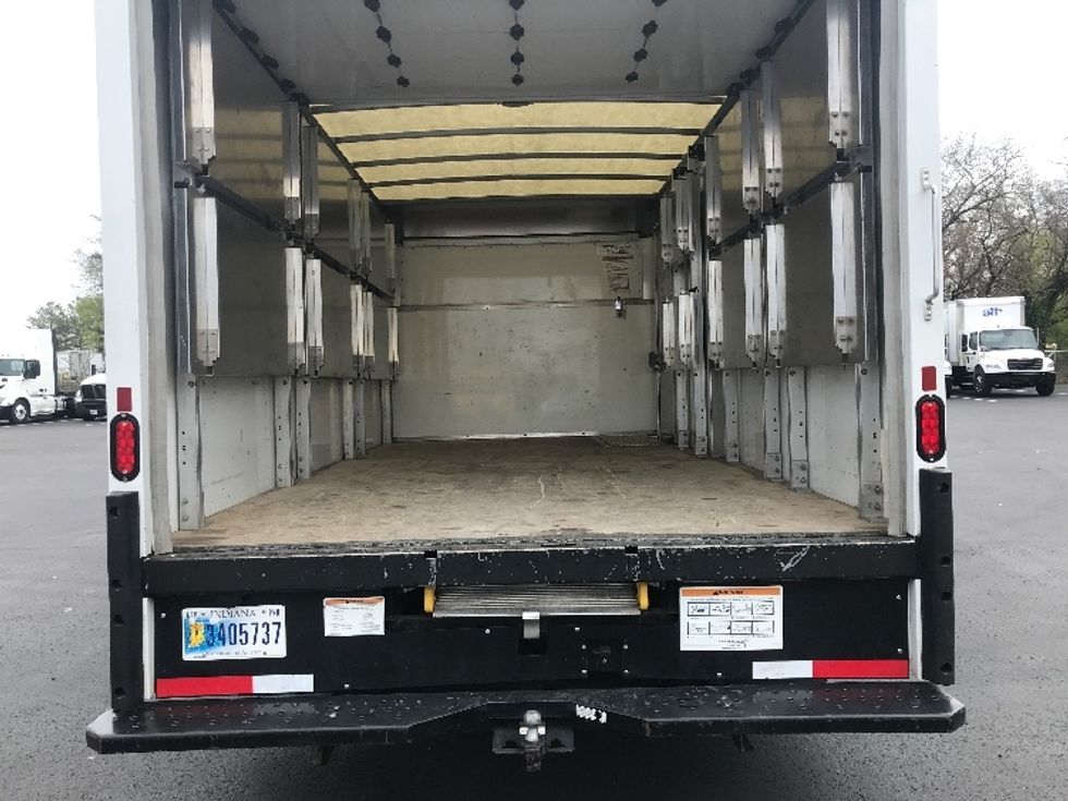 Light Duty Box Truck-Light and Medium Duty Trucks-Ford-2023-E350-Pennsauken-NJ-26,502\n\t\tmiles-$ 44,500 - Image 8