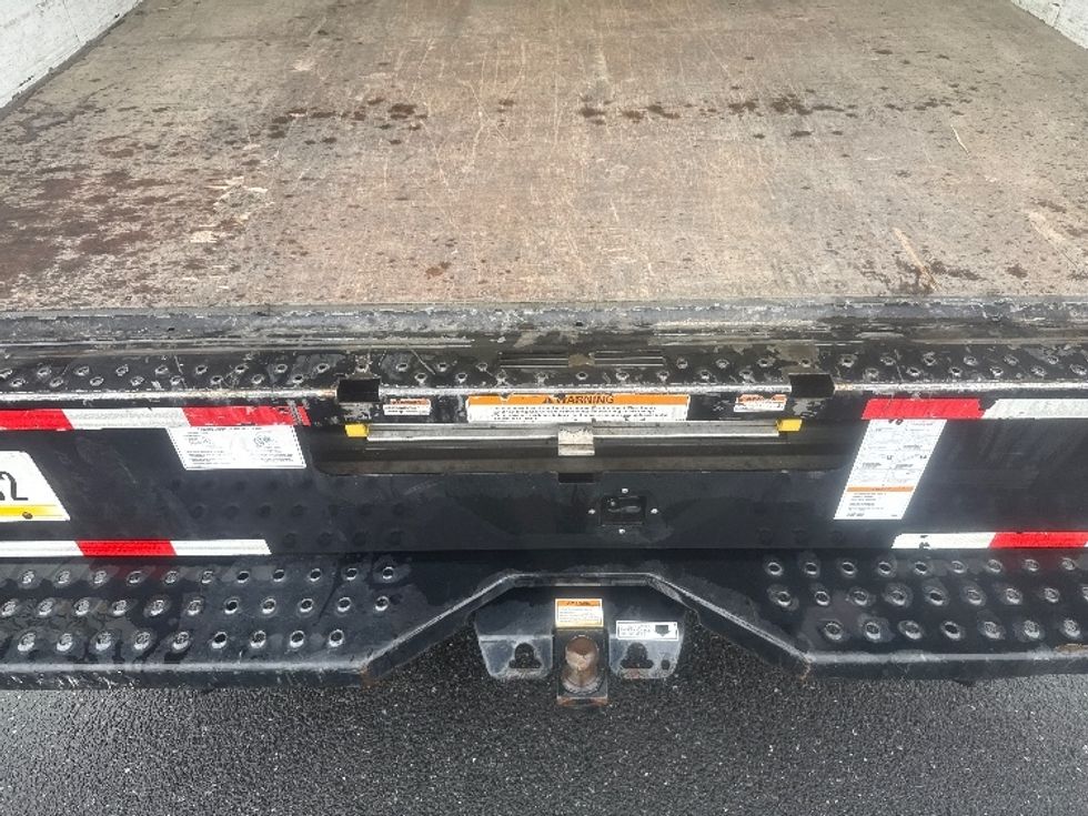 Light Duty Box Truck-Light and Medium Duty Trucks-Ford-2023-E350-Philadelphia-PA-94,154\n\t\tmiles-$ 32,000 - Image 10