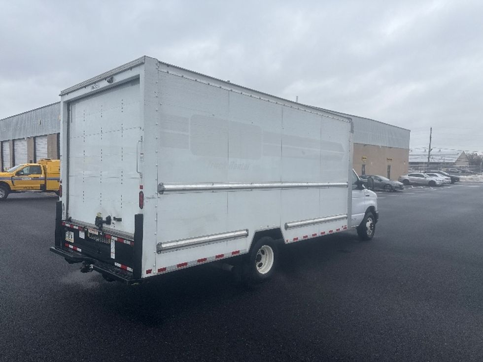 Light Duty Box Truck-Light and Medium Duty Trucks-Ford-2023-E350-Philadelphia-PA-94,154\n\t\tmiles-$ 32,000 - Image 13