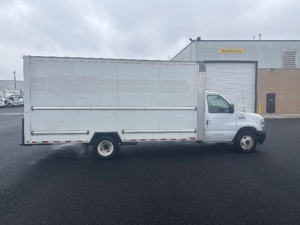Light Duty Box Truck-Light and Medium Duty Trucks-Ford-2023-E350-Philadelphia-PA-94,154\n\t\tmiles-$ 32,000 - Image 15