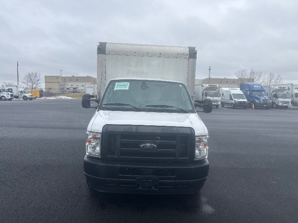 Light Duty Box Truck-Light and Medium Duty Trucks-Ford-2023-E350-Philadelphia-PA-94,154\n\t\tmiles-$ 32,000 - Image 2