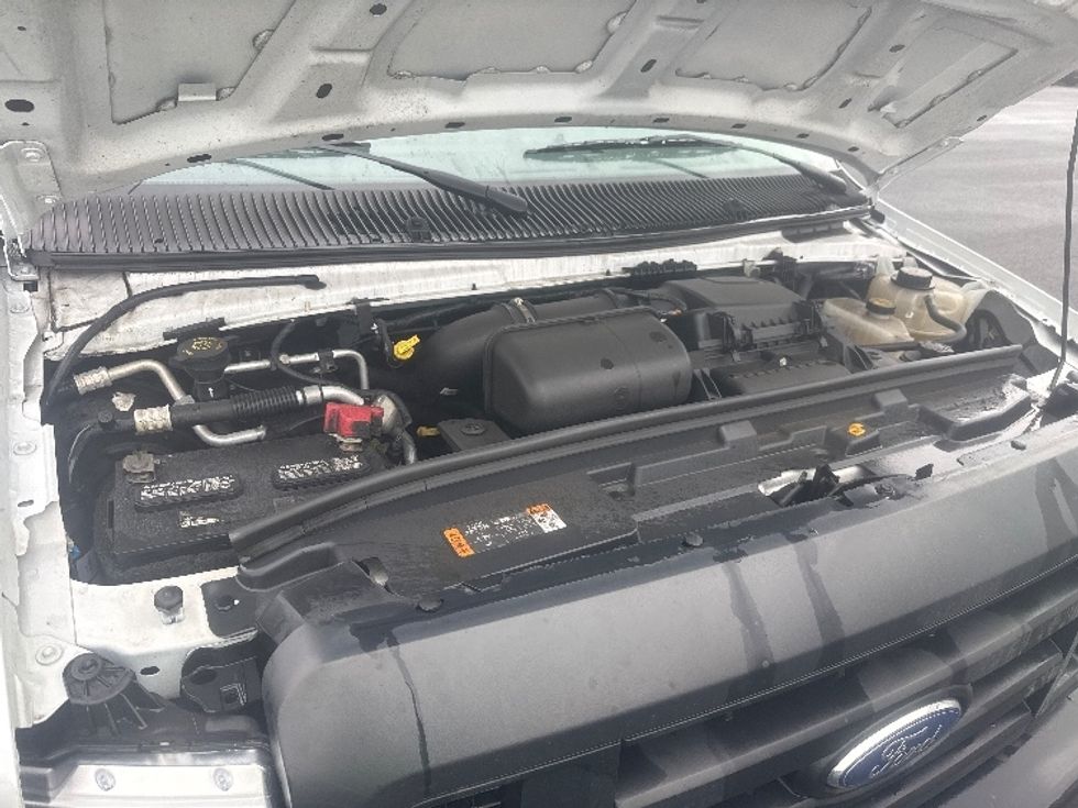 Light Duty Box Truck-Light and Medium Duty Trucks-Ford-2023-E350-Philadelphia-PA-94,154\n\t\tmiles-$ 32,000 - Image 23