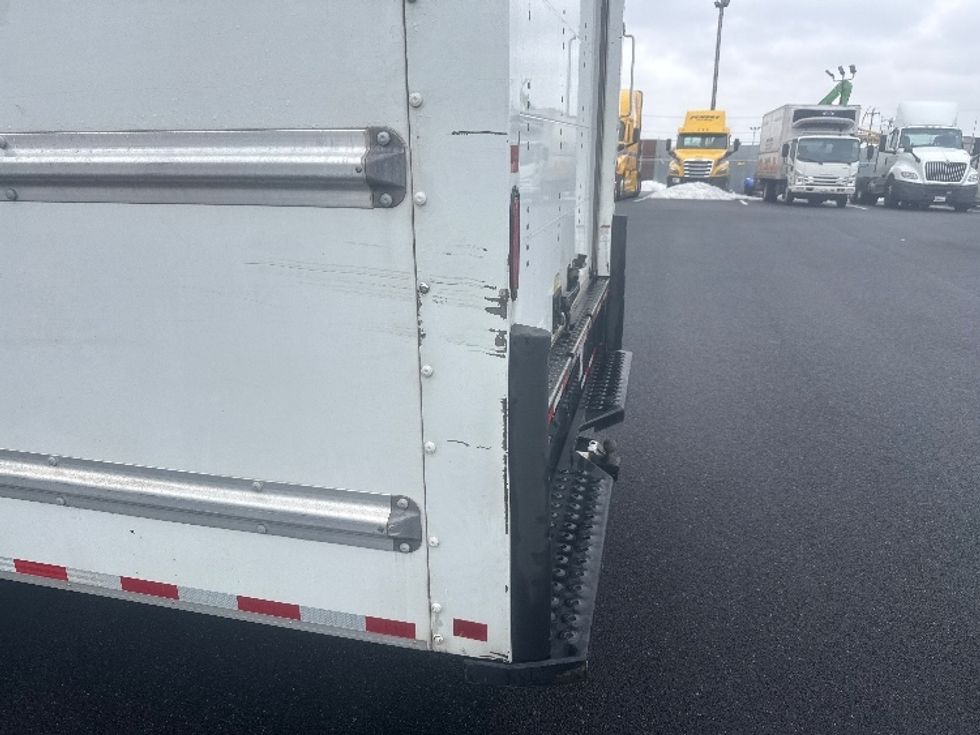 Light Duty Box Truck-Light and Medium Duty Trucks-Ford-2023-E350-Philadelphia-PA-94,154\n\t\tmiles-$ 32,000 - Image 26