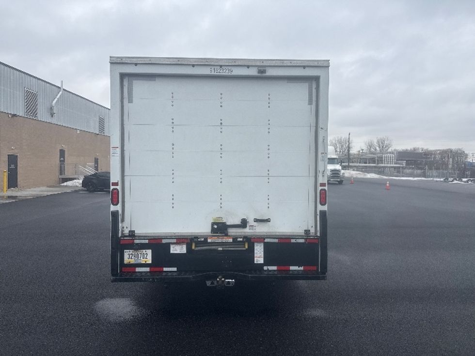Light Duty Box Truck-Light and Medium Duty Trucks-Ford-2023-E350-Philadelphia-PA-94,154\n\t\tmiles-$ 32,000 - Image 7