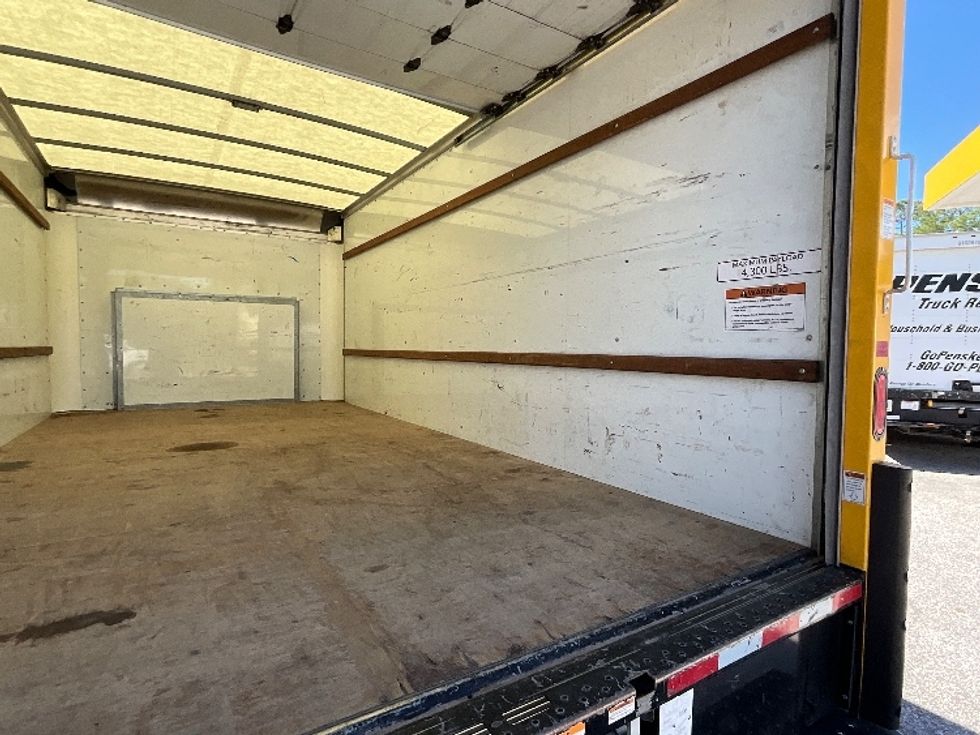 Light Duty Box Truck-Light and Medium Duty Trucks-Ford-2023-E350-Plano-TX-108,572\n\t\tmiles-$ 29,000 - Image 12