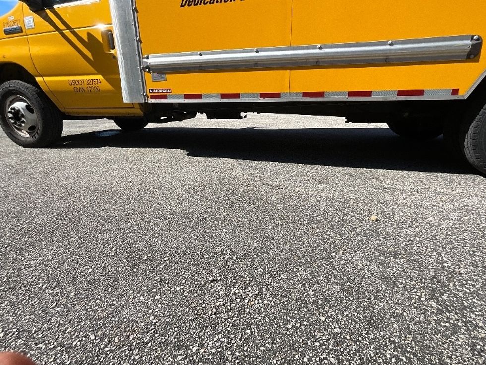 Light Duty Box Truck-Light and Medium Duty Trucks-Ford-2023-E350-Plano-TX-108,572\n\t\tmiles-$ 29,000 - Image 5