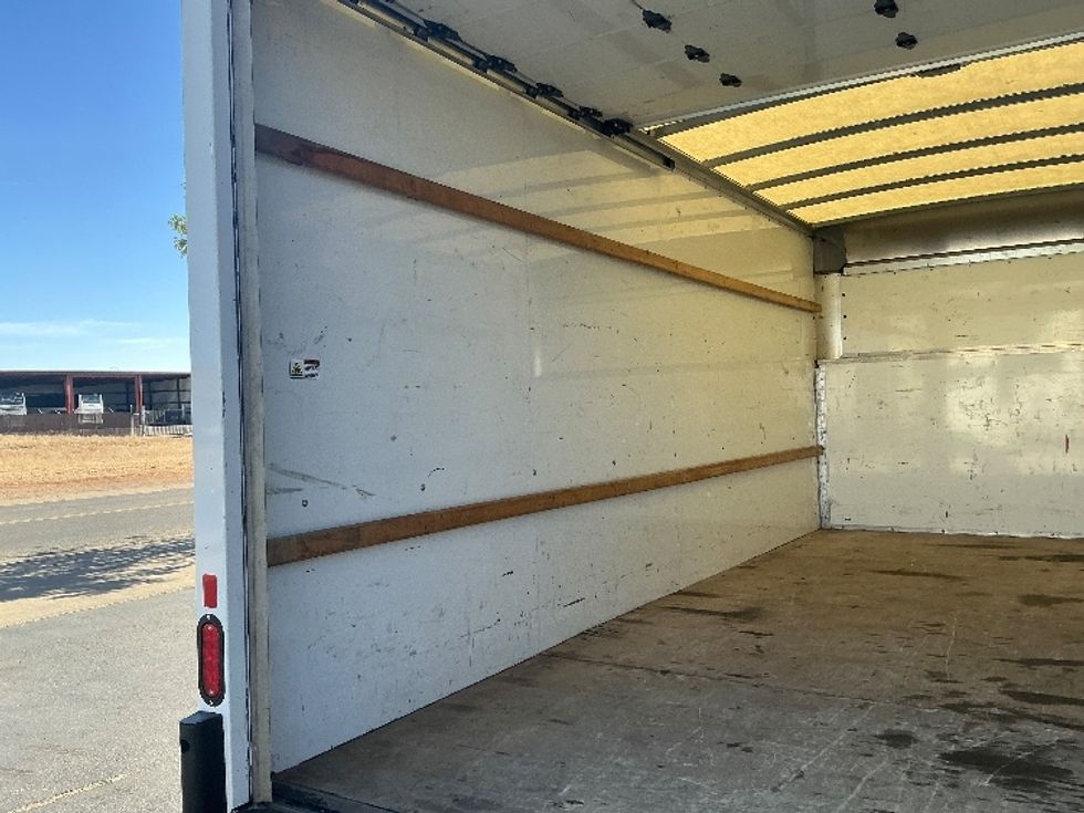 Light Duty Box Truck-Light and Medium Duty Trucks-Ford-2023-E350-Prescott Valley-AZ-76,811\n\t\tmiles-$ 36,250 - Image 10