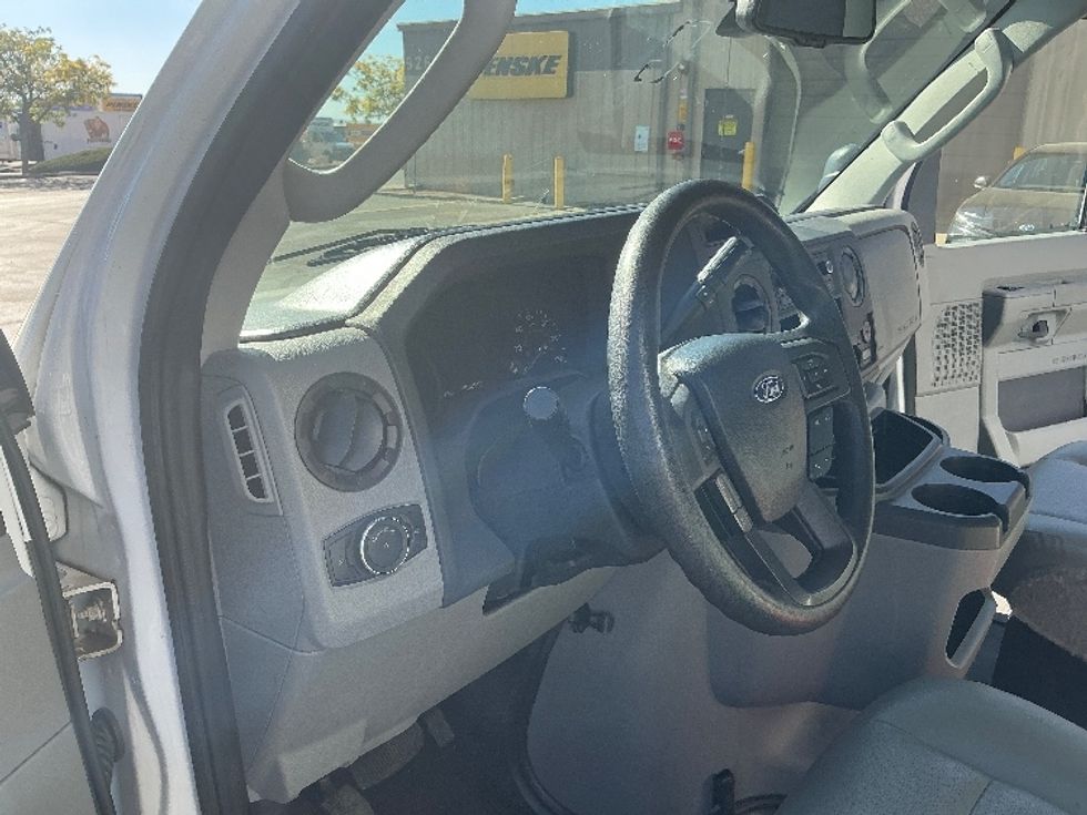 Light Duty Box Truck-Light and Medium Duty Trucks-Ford-2023-E350-Prescott Valley-AZ-76,811\n\t\tmiles-$ 36,250 - Image 16