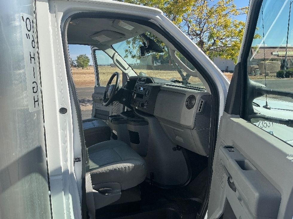 Light Duty Box Truck-Light and Medium Duty Trucks-Ford-2023-E350-Prescott Valley-AZ-76,811\n\t\tmiles-$ 36,250 - Image 19