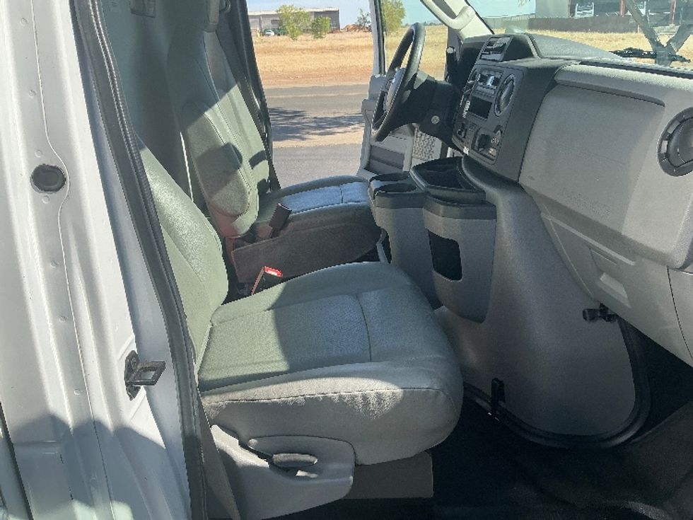 Light Duty Box Truck-Light and Medium Duty Trucks-Ford-2023-E350-Prescott Valley-AZ-76,811\n\t\tmiles-$ 36,250 - Image 21