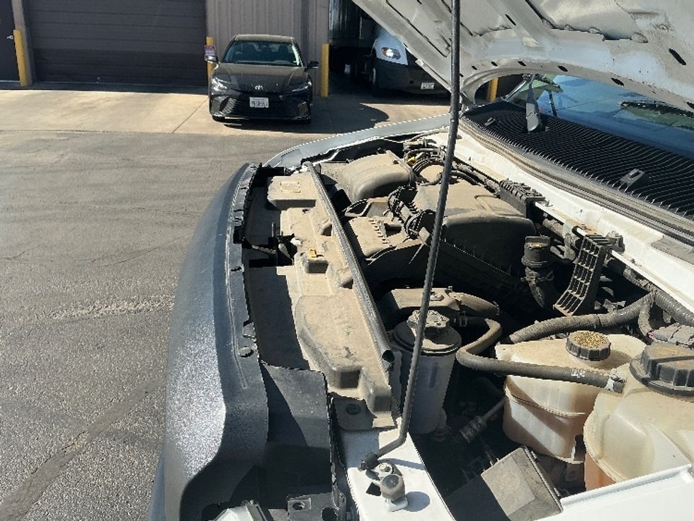 Light Duty Box Truck-Light and Medium Duty Trucks-Ford-2023-E350-Prescott Valley-AZ-76,811\n\t\tmiles-$ 36,250 - Image 23