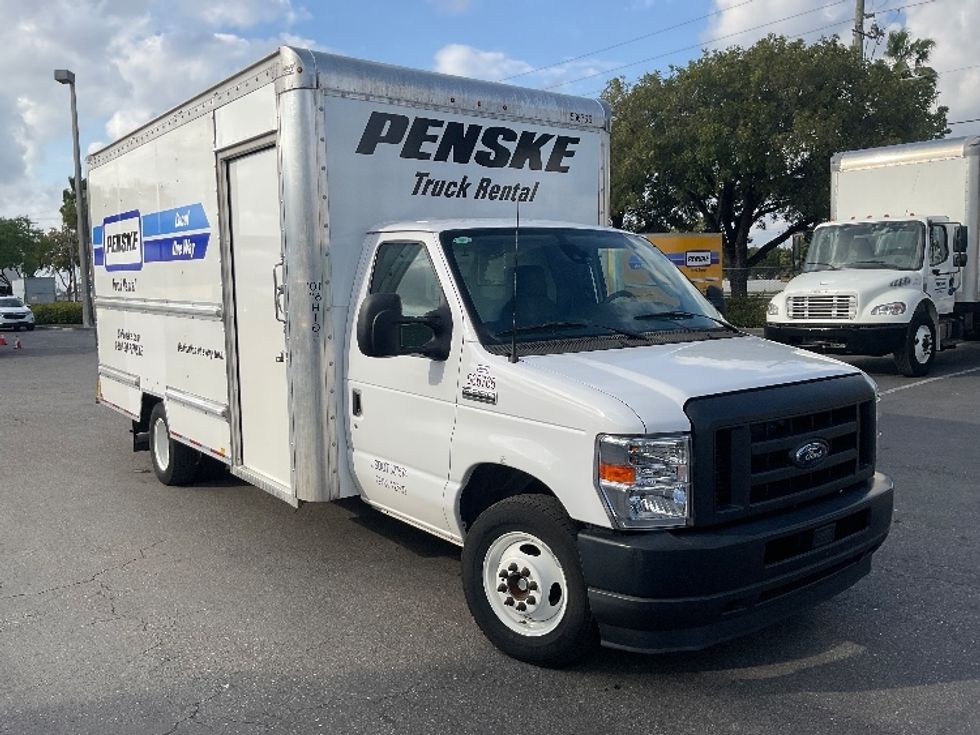 Light Duty Box Truck-Light and Medium Duty Trucks-Ford-2023-E350-Riviera Beach-FL-25,005\n\t\tmiles-$ 48,000 - Image 1