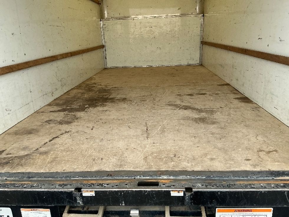 Light Duty Box Truck-Light and Medium Duty Trucks-Ford-2023-E350-San Antonio-TX-100,286\n\t\tmiles-$ 32,250 - Image 10