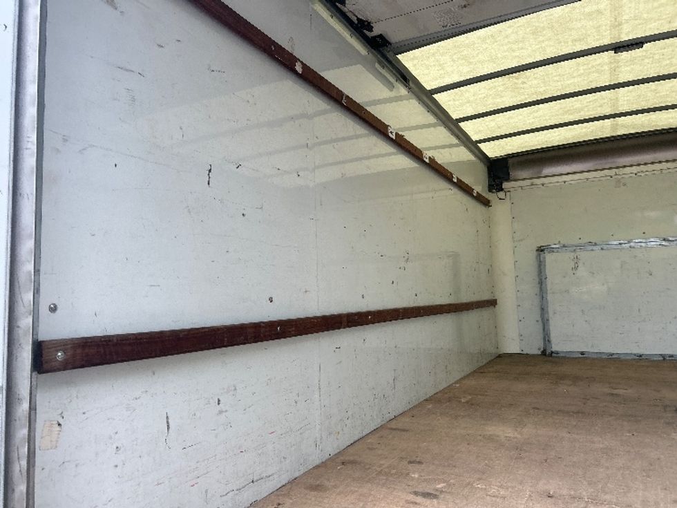 Light Duty Box Truck-Light and Medium Duty Trucks-Ford-2023-E350-San Antonio-TX-100,938\n\t\tmiles-$ 33,250 - Image 11