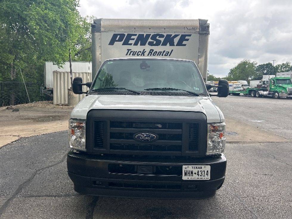 Light Duty Box Truck-Light and Medium Duty Trucks-Ford-2023-E350-San Antonio-TX-100,938\n\t\tmiles-$ 33,250 - Image 2