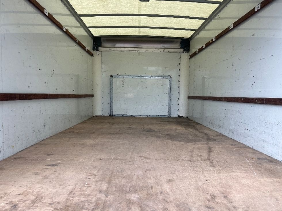 Light Duty Box Truck-Light and Medium Duty Trucks-Ford-2023-E350-San Antonio-TX-100,938\n\t\tmiles-$ 33,250 - Image 8