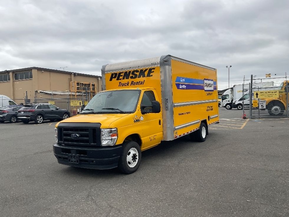 Light Duty Box Truck-Light and Medium Duty Trucks-Ford-2023-E350-Seattle-WA-84,171\n\t\tmiles-$ 30,250 - Image 3