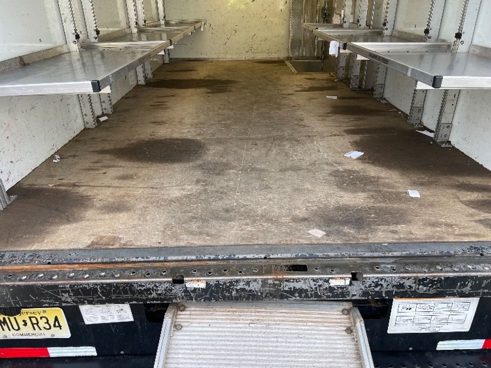 Light Duty Box Truck-Light and Medium Duty Trucks-Ford-2023-E350-South Plainfield-NJ-43,387\n\t\tmiles-$ 41,000 - Image 10