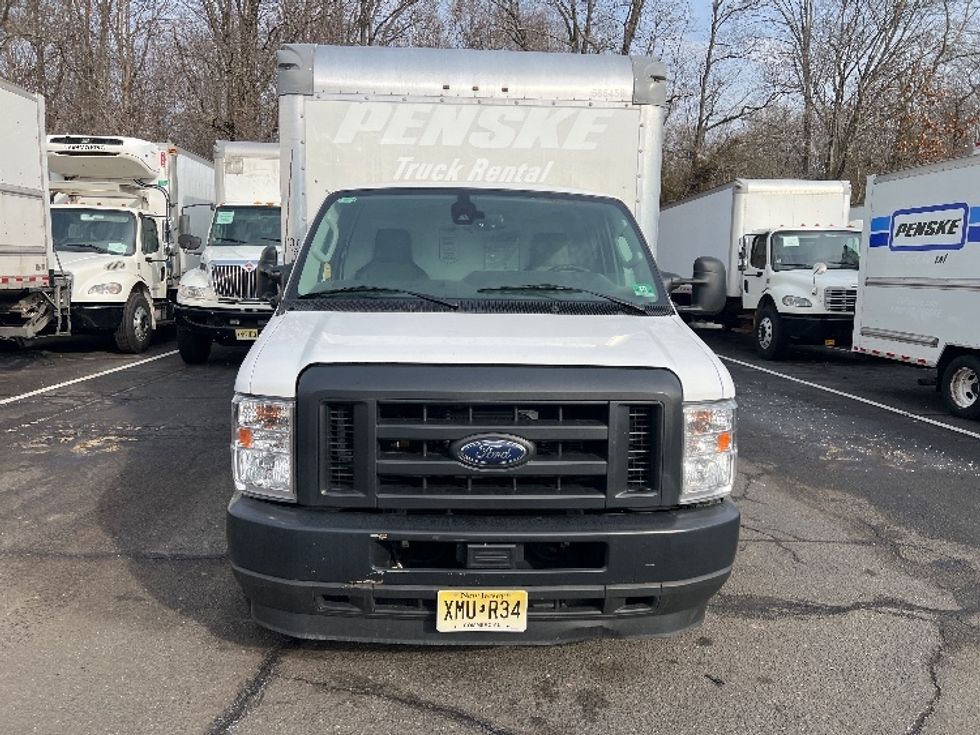 Light Duty Box Truck-Light and Medium Duty Trucks-Ford-2023-E350-South Plainfield-NJ-43,387\n\t\tmiles-$ 41,000 - Image 2