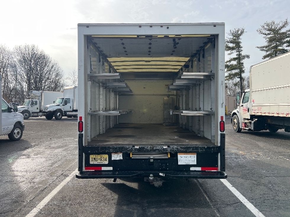Light Duty Box Truck-Light and Medium Duty Trucks-Ford-2023-E350-South Plainfield-NJ-43,387\n\t\tmiles-$ 41,000 - Image 8