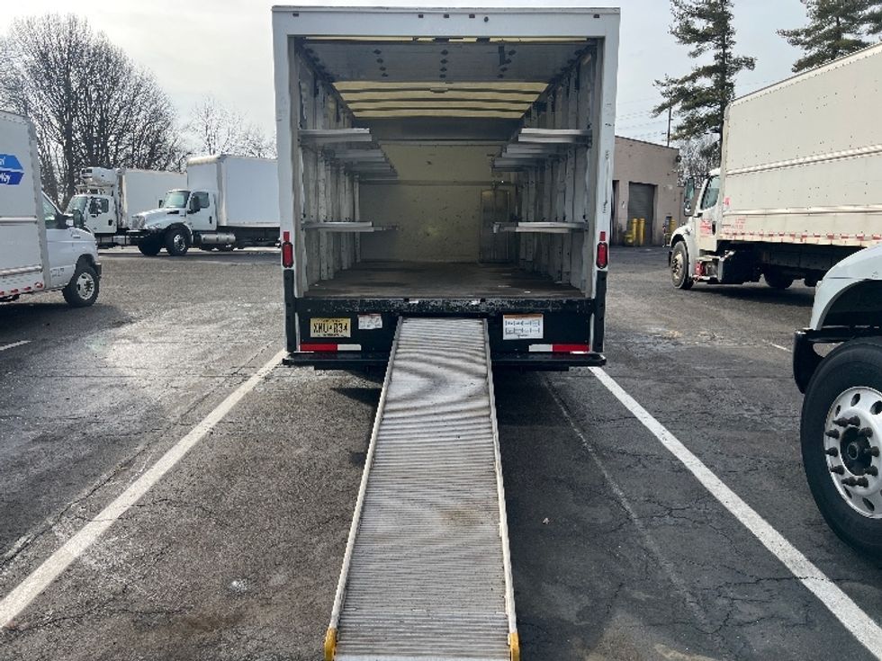 Light Duty Box Truck-Light and Medium Duty Trucks-Ford-2023-E350-South Plainfield-NJ-43,387\n\t\tmiles-$ 41,000 - Image 9