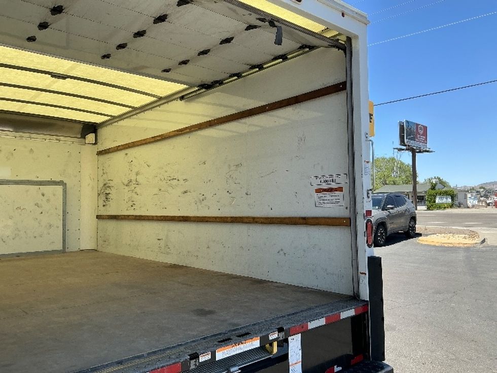 Light Duty Box Truck-Light and Medium Duty Trucks-Ford-2023-E350-Sparks-NV-91,764\n\t\tmiles-$ 32,500 - Image 12