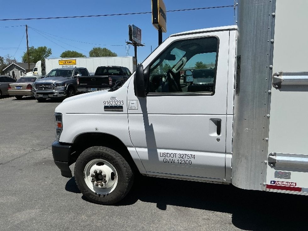 Light Duty Box Truck-Light and Medium Duty Trucks-Ford-2023-E350-Sparks-NV-91,764\n\t\tmiles-$ 32,500 - Image 5